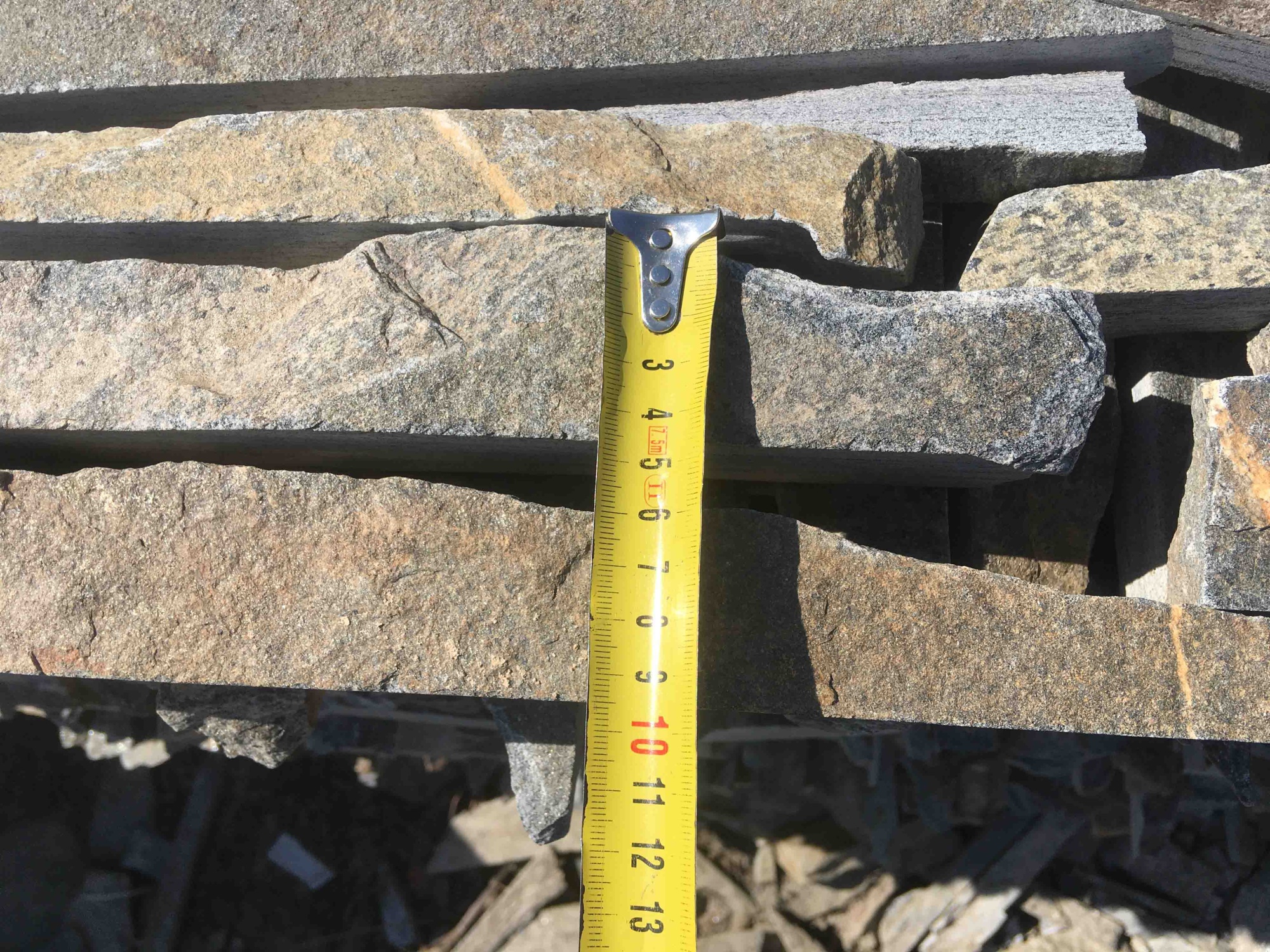 Горбушка златолит мультиколор для облицовки купить в Бронницах