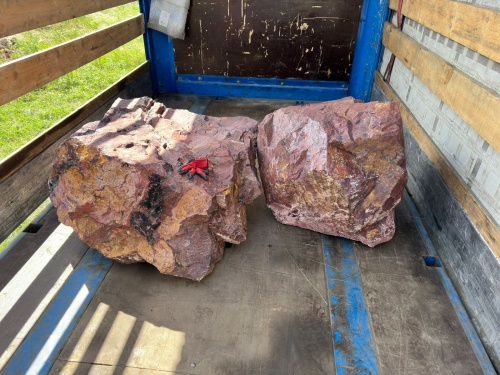 Ландшафтные глыбы красно-фиолетовые 200-1000 килограмм купить в Бронницах