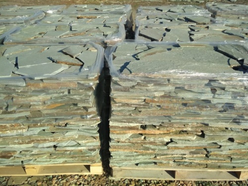 Плитняк златолит зелёный для цоколя, отмостки купить в Бронницах