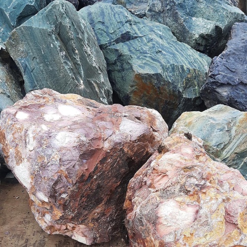 Ландшафтные глыбы красно-фиолетовые 200-1000 килограмм купить в Бронницах