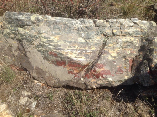 Гигантские зелёные валуны для ландшафтного дизайна весом более 5 тонн купить в Бронницах