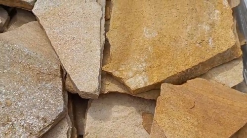 Плитняк златолит жёлтый для цоколя купить в Бронницах