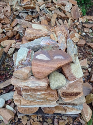 Златолит жёлтый, жёлто-зелёный глыбки и валуны для ланшафтного дизайна купить в Бронницах