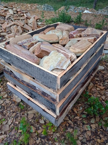 Златолит жёлтый, жёлто-зелёный глыбки и валуны для ланшафтного дизайна купить в Бронницах