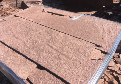 Плитняк лемезит бордовый для облицовки цоколя 20-25 мм  купить в Бронницах