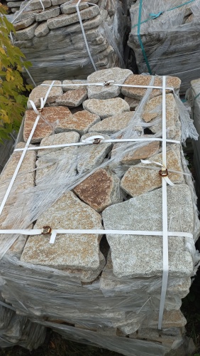 Плитняк галтованный гранитный для ландшафтного дизайна купить в Бронницах