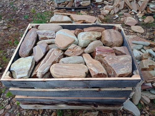 Златолит жёлтый, жёлто-зелёный глыбки и валуны для ланшафтного дизайна купить в Бронницах