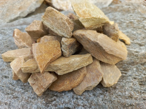 Златолит жёлтый декоративная каменная крошка купить в Бронницах