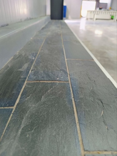 Плитка чёрная из натурального камня фасадная 30 см * 5 см, толщина 7 мм -30 мм купить в Бронницах